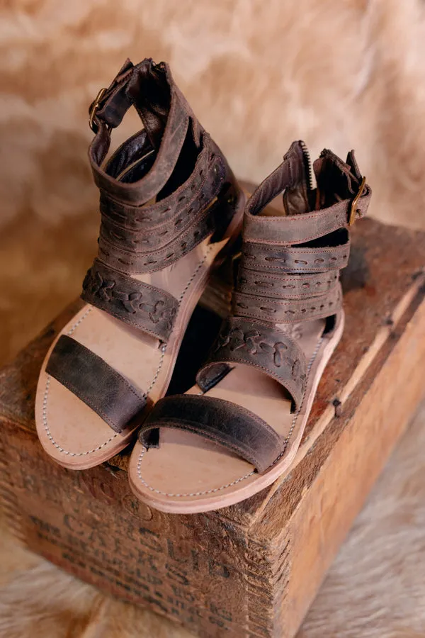 Horizon Lines Gladiator Sandals ✙ON SALE NOW✙