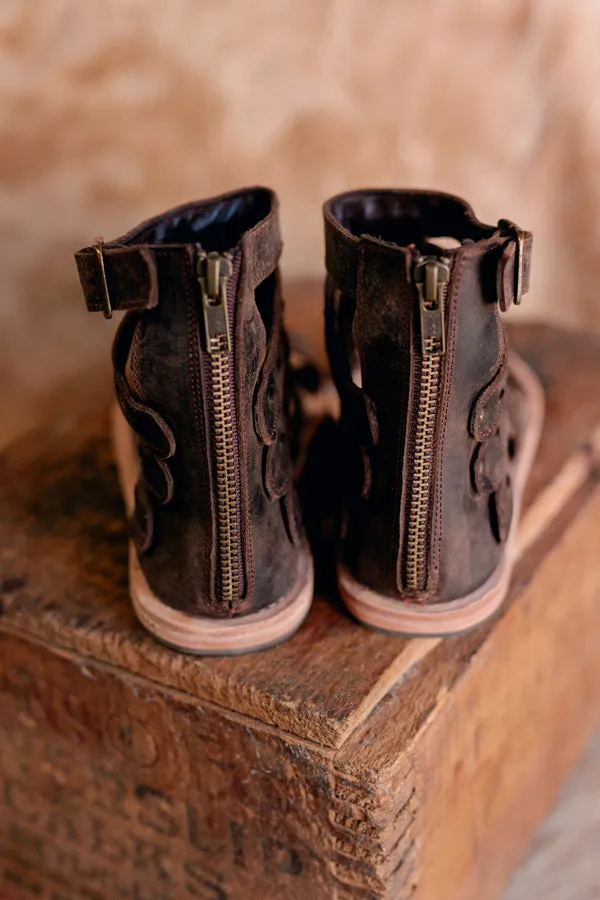 Horizon Lines Gladiator Sandals ✙ON SALE NOW✙