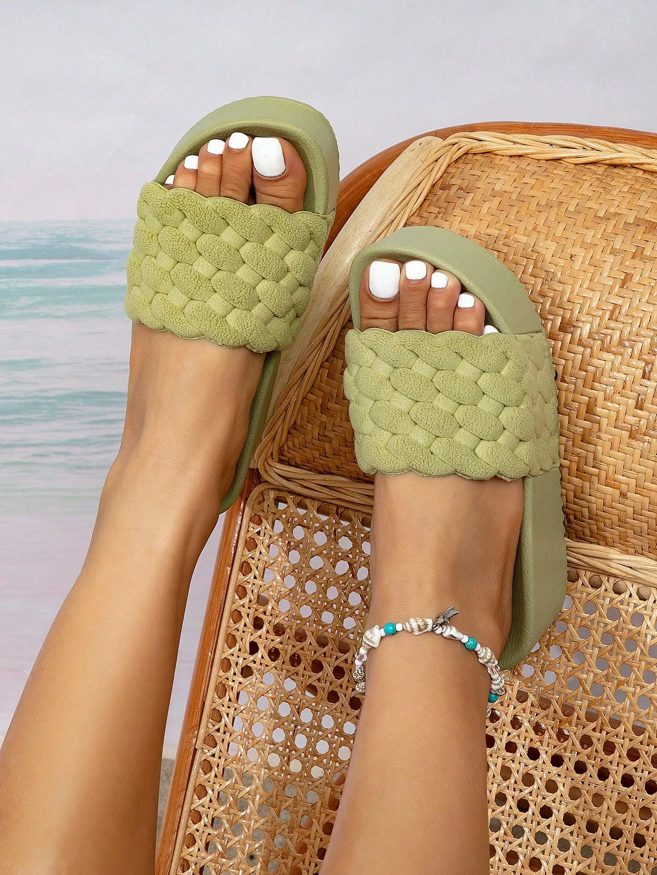 New Summer Women's Casual Fashion Thick-Soled Linen Woven Elevated Slippers, Outdoor Beach Slip-On Slippers
