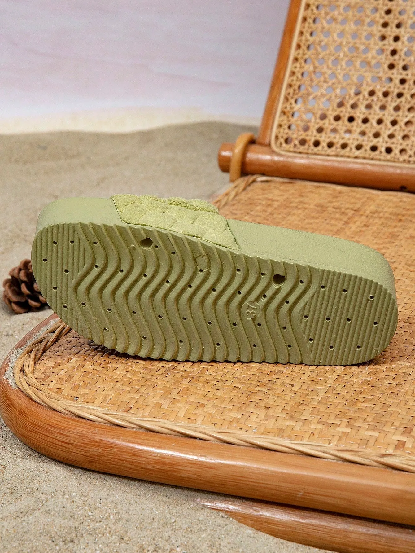 New Summer Women's Casual Fashion Thick-Soled Linen Woven Elevated Slippers, Outdoor Beach Slip-On Slippers