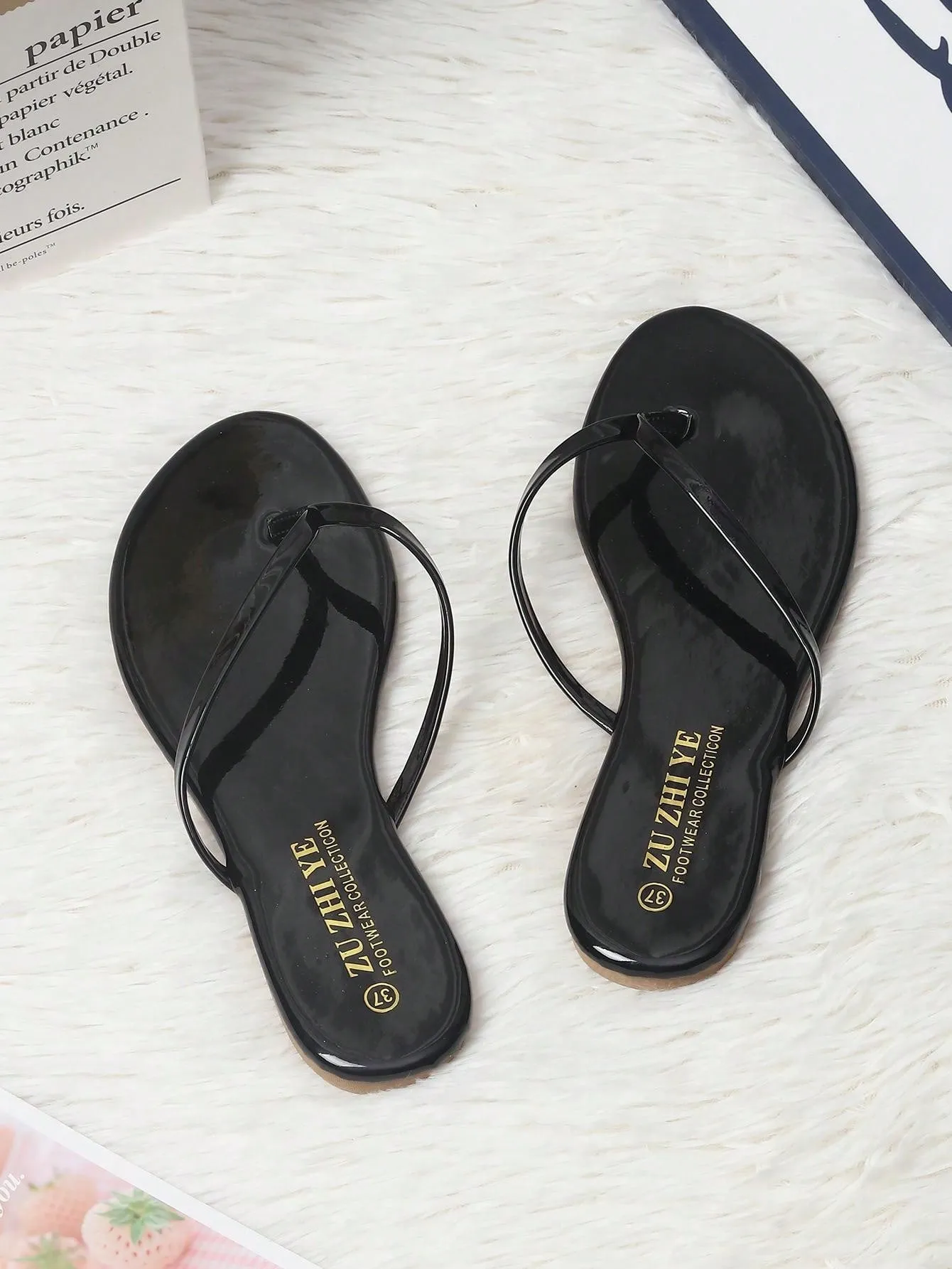 Women's Comfortable Plus Size Flip Flops, Open Toe Flat Bottom Ultra Lightweight And Breathable, Fashion Casual Style, Suitable For Home, Outdoor Activities, Shopping, Beach And Summer Holidays, Black Herringbone Flip Flops